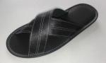  715001  материал верха тапочка - натуральная кожа, стелька - натуральная кожа, цвет - черный