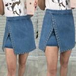 Джинсовая юбка с клёпками на запах Le