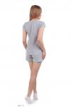 Футболка с коротким рукавом и шорты на завязках