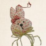 64595344 подвеска "Зайчик" ткань розовый 11cm 1/уп