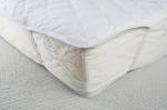 Стеганый непромокаемый наматрасник на синтепоне