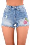 Голубые джинсовые шорты с вышитой розой и потертостями