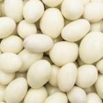 Арахис в молочной глазури