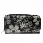 Кошелек женский искусственная кожа 7811,  на 2 молнии,  7отд,  8карм,   (цветы)  серый/черный 216382