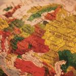 Глобус физический/политический подсветка от батареек, GLOBEN "Классик Евро", 250 мм, Ве012500257