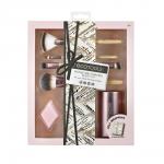 Набор из кистей для макияжа, спонжа и стаканчика Festive & Flawless Beauty Kit