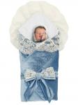 Летний конверт-одеяло на выписку "Блюмарим" (голубой с молочным кружевом, стразами и бантом)