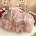 Люлька-переноска для новорожденного "Императрица" (розовая с розовым кружевом и стразами)