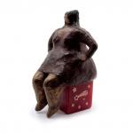 Девушка - толстушка ZAV-34  интерьерная фигурка бронза h-12см L-12см 0,881кг