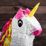 *Игра Пиньята Единорог с лентами