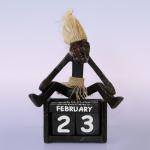 Вечный календарь LEG0585 Асмат сидит 20см