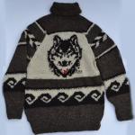 Шерстяной свитер грубой вязки .