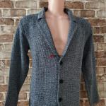 Вязаный пиджак.