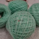 Пряжа для ручной вязки в клубках.