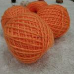 Пряжа для ручной вязки в клубках.