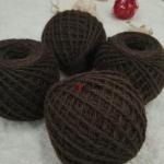 Пряжа для ручной вязки в клубках.