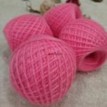 Пряжа для ручной вязки в клубках.