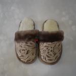 Домашние тапочки из натурального меха, искусственная замша.