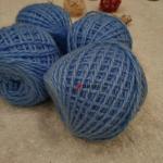 Пряжа для ручной вязки в клубках.