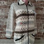 Жакет на молнии с карманами