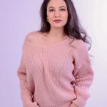 Женская кофта с треугольным воротником с приспущенными рукавами