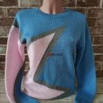 Женская кофта геометрическим рисунком