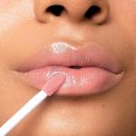 БАЛЬЗАМ ДЛЯ ГУБ POWERFULL 5 LIQUID LIP BALM 010 Glossy Apricot