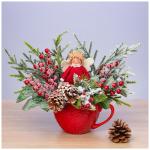 23-1779 цветочная композиция  в кружке  "зима в подарок "ширина 30 см*высота 35 см- без упаковки