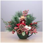 23-1778 цветочная композиция  в кружке  "новогодняя кружка 4  "ширина 30 см*высота 35 см- без упако