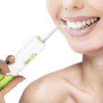 Ирригатор для полости рта Kitfort КТ-2916-2 бело-зеленый