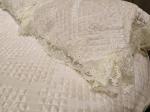 2001-01 Жаккардовое покрывало Блюмарин 230/250+2 наволочки 50/70 кремовое