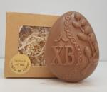 Шоколадное яйцо с веточкой вербы