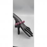 Браслет ручной работы из оцинкованной ювелирной проволоки и бордовых крупных бусин