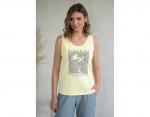 Майка с фигурным низом, на полочке принт