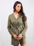 *Жакет цвета хаки с накладными карманами и поясом