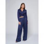 Блуза темно-синяя с длинными рукавами и запахом