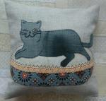 “Кот на пуфике”