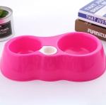 Автоматическая кормушка для животных розовая