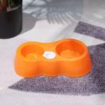 Автоматическая кормушка для животных оранжевая