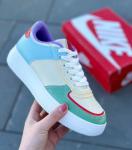 Kроссовки женские