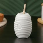 Ёмкость для мёда фарфоровая с ложкой, 300 мл, цвет белый