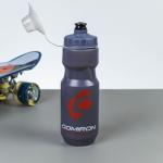 Бутылка для воды COMIRON "Advance" с пылевой крышкой и двухцветным принтом. Серая. 710 мл. Одна штука / FWCPE-28D2С / 100