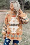 Бежевый свитер оверсайз с разноцветным ацтекским орнаментом