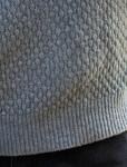 Укороченный джемпер фактурной вязки с шерстью