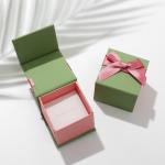 Коробочка подарочная под кольцо "Бант крупный", 5*5, цвет зелёно-розовый