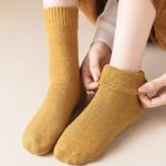 Яркие и цветные | Махровые носки "Уютная зима", р-р 38-42 (облепиховый)