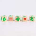 Деревянные кубики «Цифры» 12 элементов: 4 * 4 см, Томик