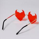 Карнавальные очки "Сердце дьявола", цвета МИКС