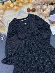 Платье Size Plus на запах в горошек с резинкой на поясе черное K53 02.24