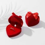 Футляр бархатный под серьги/кольцо «Сердце» с лентой, 6,2*6,2, цвет красный